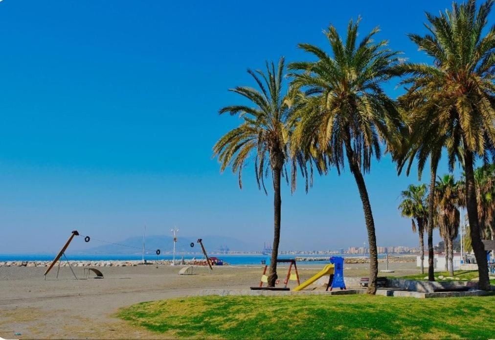 Apartamento Ático Cerca Del Mar Málaga Exterior foto